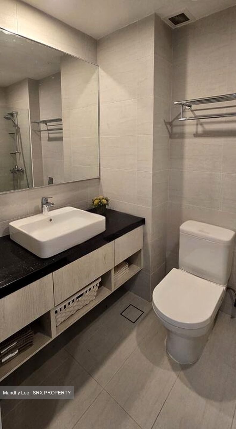 Fernvale Link (D28), Terrace #463440761